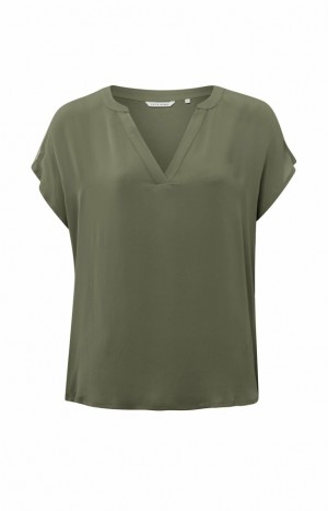 YAYA Airy top with short sleeves, V-neck in mixed materials Oberteile Damen Grau | DCFLBKU-85
