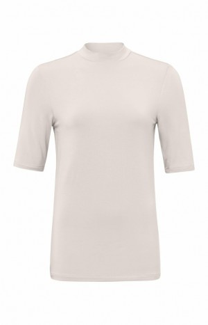 YAYA high neck and short sleeves in regular fit T-shirts Damen Weiß | UTMHSAK-54